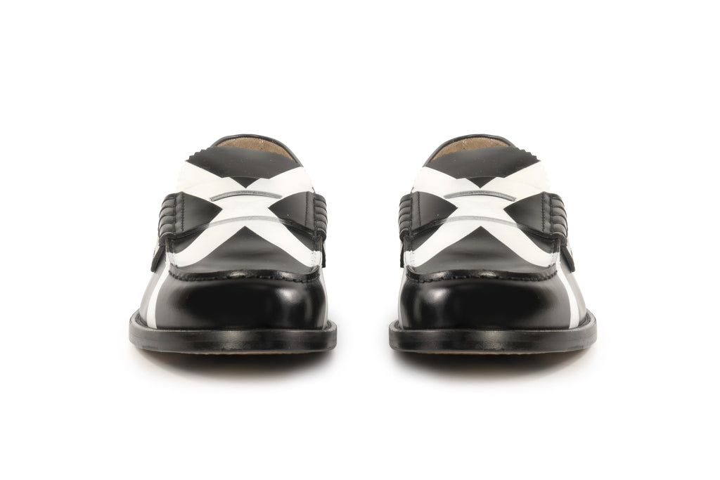 CO1380 BLACK X WHITE - Collegemoccassin